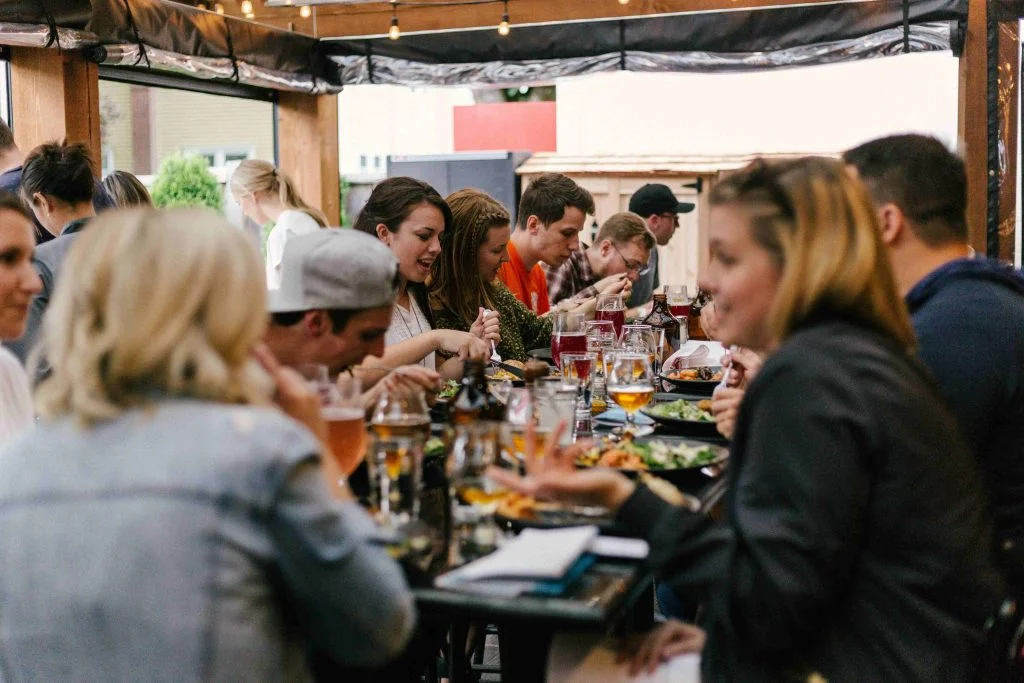 The Benefits of Hiring a Professional Company Catering Service